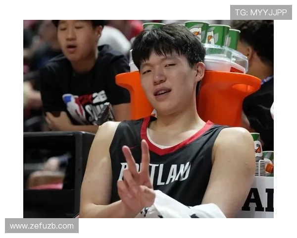 开拓者签下内线新星安德鲁卡尔夏联表现令人期待